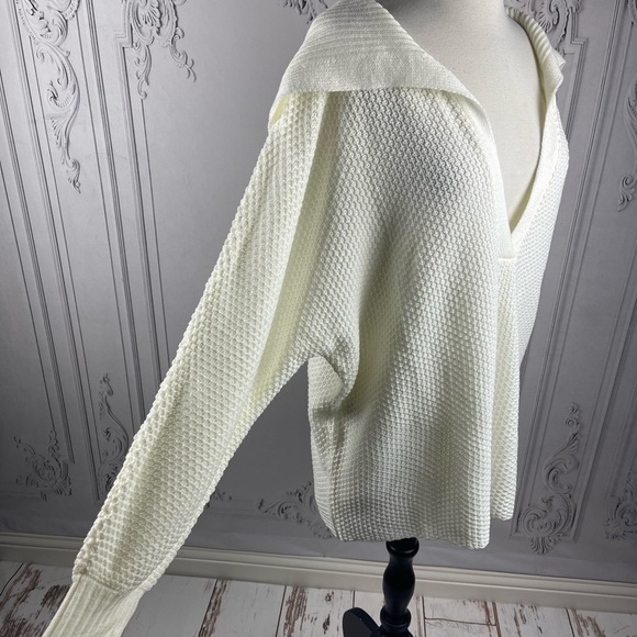 Casual V-Neck Long Sleeve Knit Sweater - Picture 7 of 8